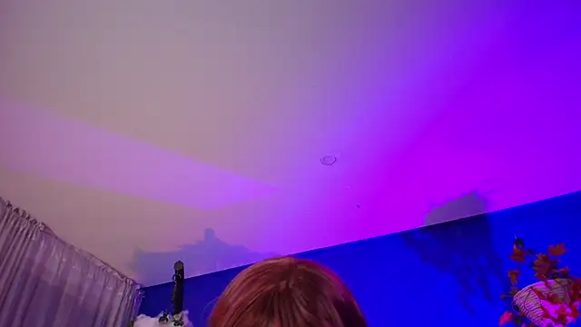 vanelope11 online show from 04-11-26, 03:14