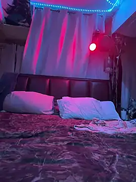 PeytonJohnn online show from 02-05-26, 05:03