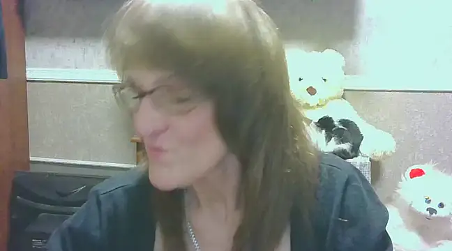 Snapshot of Manulyonok51 chatting on 03-05-25, 05:29 Manulyonok51 online show from 03-05-25, 05:29