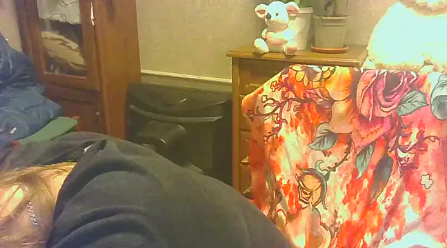 Snapshot of Manulyonok51 chatting on 02-24-25, 01:13 Manulyonok51 online show from 02-24-25, 01:13