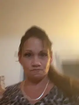 Snapshot of ALLURET4U chatting on 12-10-24, 04:45 ALLURET4U online show from 12-10-24, 04:45