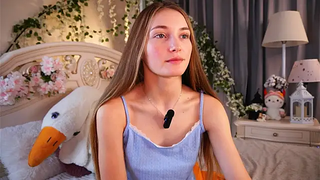 MonaEldon online show from 11-11-25, 04:07