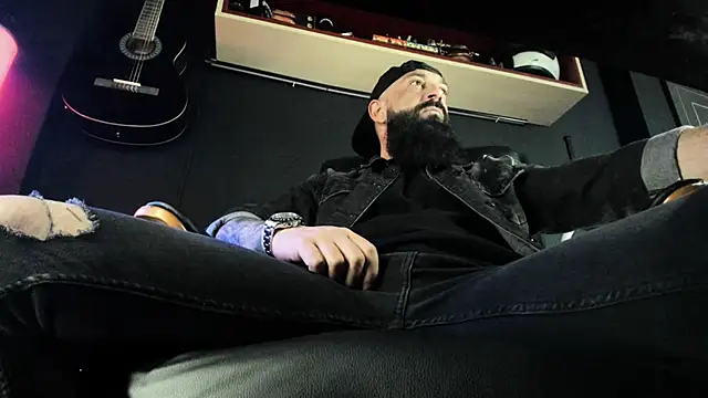 axxelrich  online show from 03-04-25, 05:53