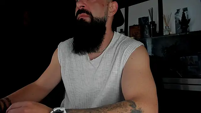 axxelrich  online show from 10-12-25, 06:15