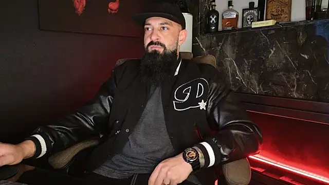 axxelrich  online show from 12-14-25, 06:08