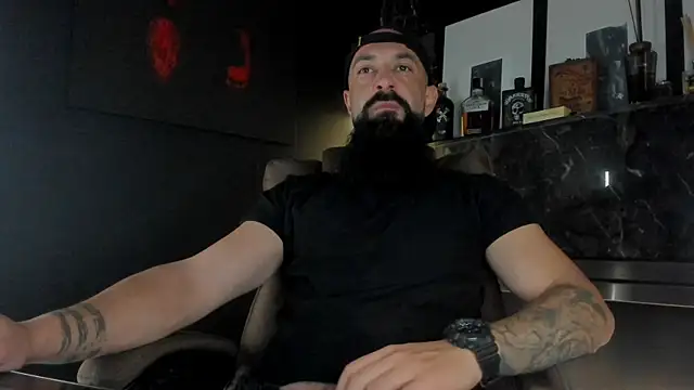 axxelrich  online show from 10-19-25, 03:42