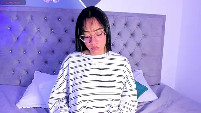 Snapshot of AriannaDavis chatting on 03-19-25, 08:32 AriannaDavis online show from 03-19-25, 08:32