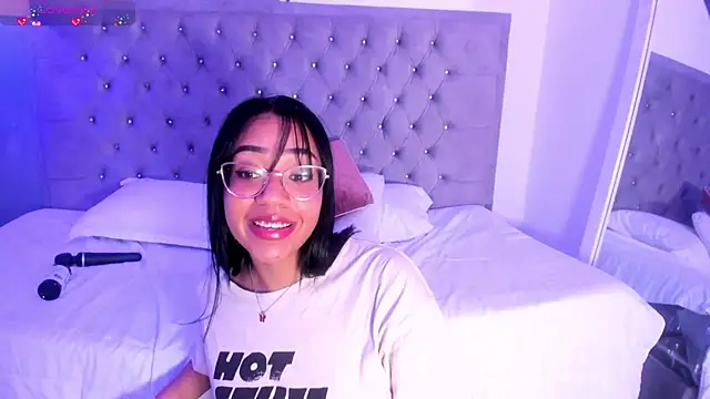 Snapshot of AriannaDavis chatting on 03-15-25, 08:10 AriannaDavis online show from 03-15-25, 08:10