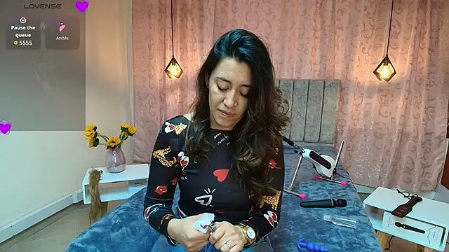 VioletaScott  online show from 11-01-25, 01:27