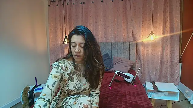 VioletaScott  online show from 11-30-25, 12:28