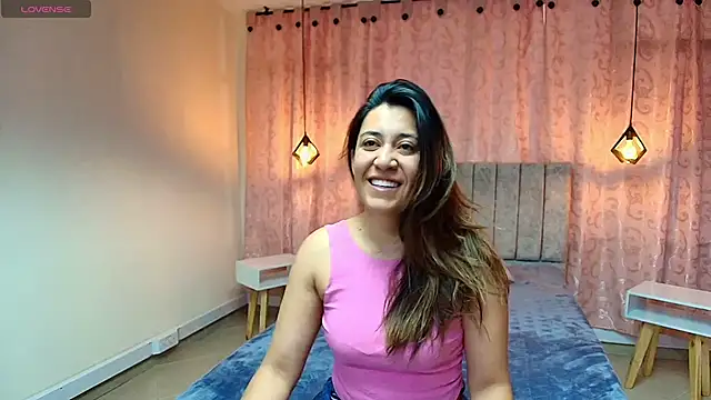 VioletaScott  online show from 10-06-25, 01:12