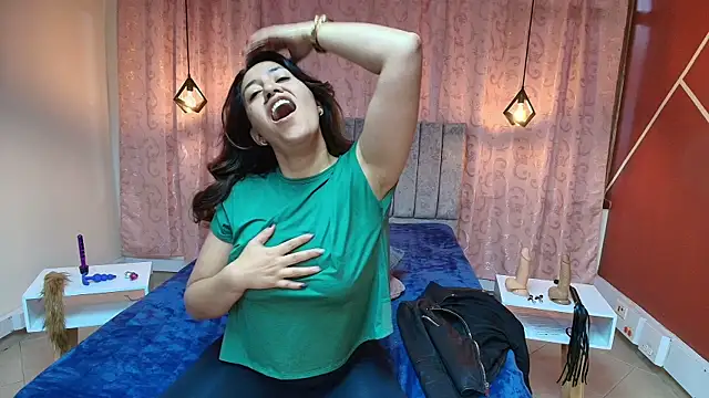 VioletaScott  online show from 09-26-25, 02:57