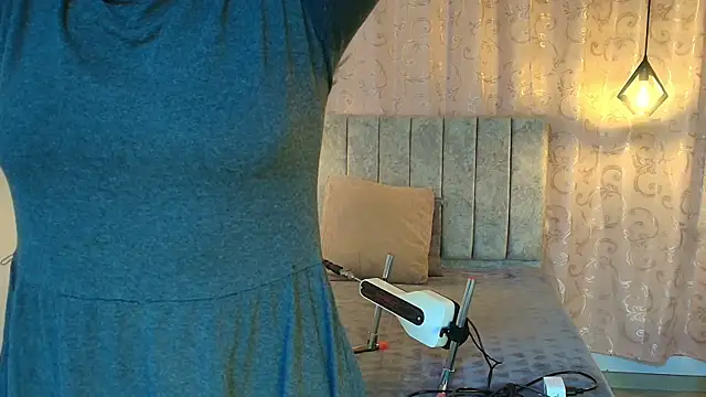 VioletaScott  online show from 11-14-25, 01:15