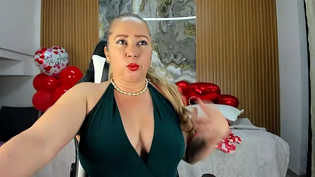 Danna topless online show from 03-18-25, 12:06