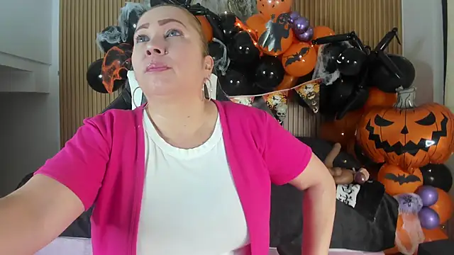 Danna topless online show from 10-23-25, 12:04