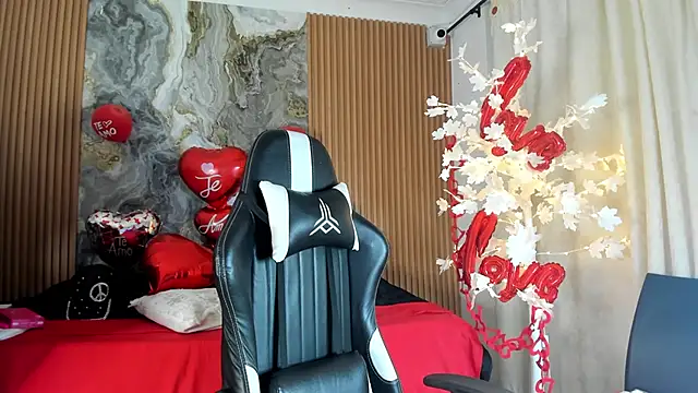 Danna topless online show from 02-26-26, 12:05