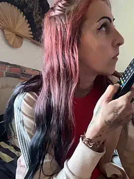 kriszy baby online show from 03-13-25, 08:15