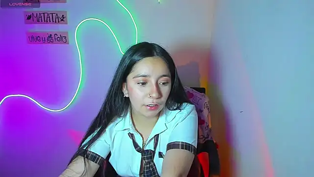 Snapshot of litle_mily_ chatting on 03-22-25, 09:10 litle mily online show from 03-22-25, 09:10