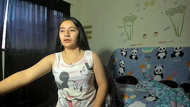 Snapshot of litle_mily_ chatting on 02-01-25, 10:01 litle mily online show from 02-01-25, 10:01