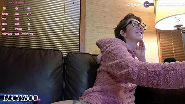 lovelylucyy online show from 01-12-26, 12:39