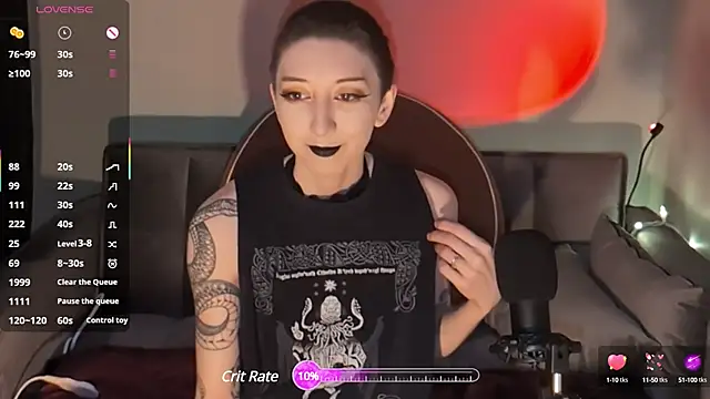 lovelylucyy online show from 02-18-25, 12:59