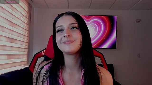 Charlotte greys online show from 09-24-25, 08:37