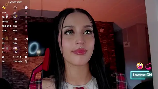 Charlotte greys online show from 04-20-26, 10:22