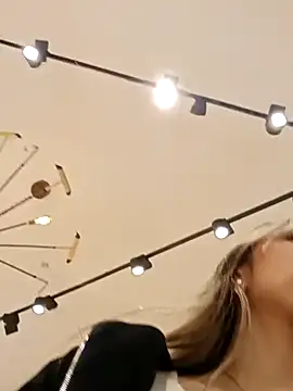 rachellboom online show from 02-25-25, 10:42