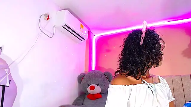 vanessa nauthygirls online show from 03-06-25, 07:10