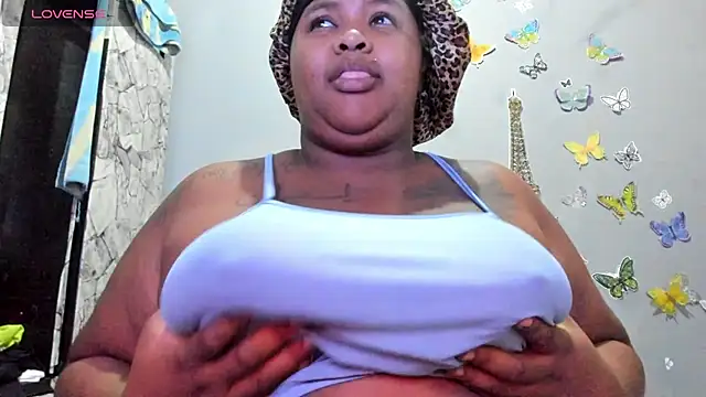 briyinabloom  online show from 02-25-25, 01:41