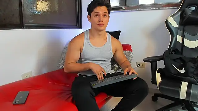 julian wallace online show from 04-01-26, 03:42