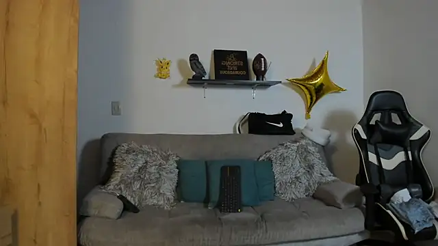 julian wallace online show from 11-25-25, 03:01