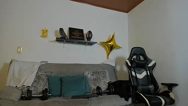 julian wallace online show from 10-24-25, 05:56