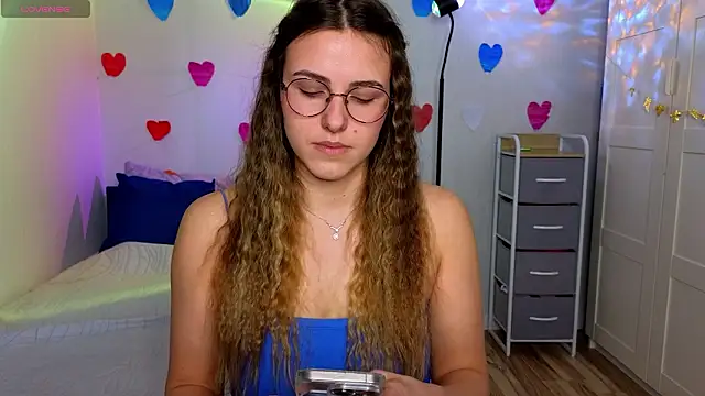 sophia euphoriaa online show from 02-06-26, 08:54