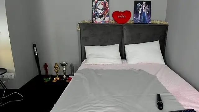 MuscleXXXBarbie online show from 02-23-26, 08:48