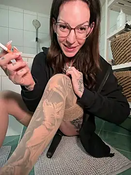 BrownieyQueen online show from 02-11-26, 04:29