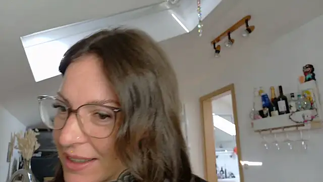 BrownieyQueen online show from 07-18-26, 07:28
