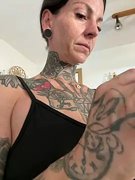 BrownieyQueen online show from 06-29-26, 05:47
