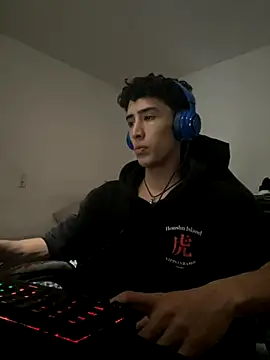 gojo satoru 18 online show from 10-10-25, 02:18