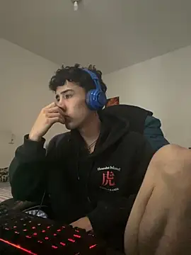 gojo satoru 18 online show from 10-13-25, 05:03