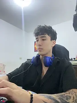 gojo satoru 18 online show from 02-04-26, 10:16