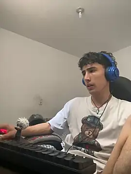 gojo satoru 18 online show from 10-21-25, 04:06