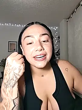 helena smith online show from 03-19-25, 05:08