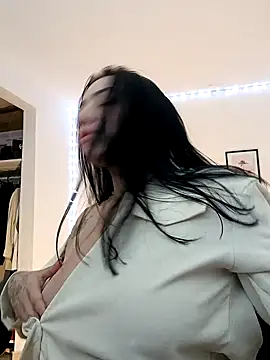 helena smith online show from 02-14-25, 04:04