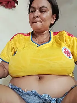 Horny-Mommy-Dirty online show from 06-10-26, 02:40