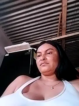 Snapshot of Horny-Mommy-Dirty chatting on 03-17-25, 10:40 Horny-Mommy-Dirty online show from 03-17-25, 10:40