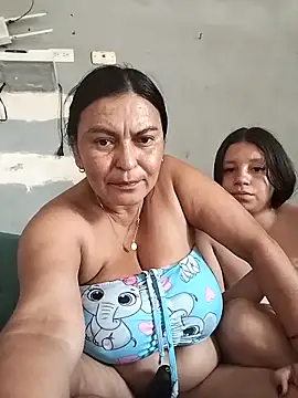 Snapshot of Horny-Mommy-Dirty chatting on 09-26-25, 03:19 Horny-Mommy-Dirty online show from 09-26-25, 03:19