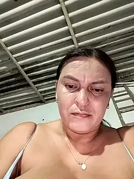 Snapshot of Horny-Mommy-Dirty chatting on 09-15-25, 03:07 Horny-Mommy-Dirty online show from 09-15-25, 03:07