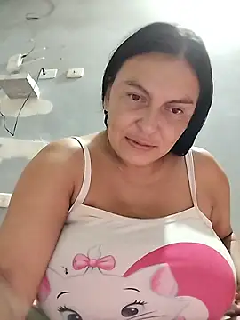 Snapshot of Horny-Mommy-Dirty chatting on 10-01-25, 03:33 Horny-Mommy-Dirty online show from 10-01-25, 03:33