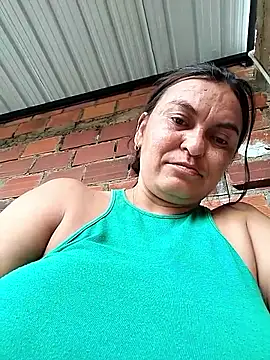 Snapshot of Horny-Mommy-Dirty chatting on 09-18-25, 01:25 Horny-Mommy-Dirty online show from 09-18-25, 01:25